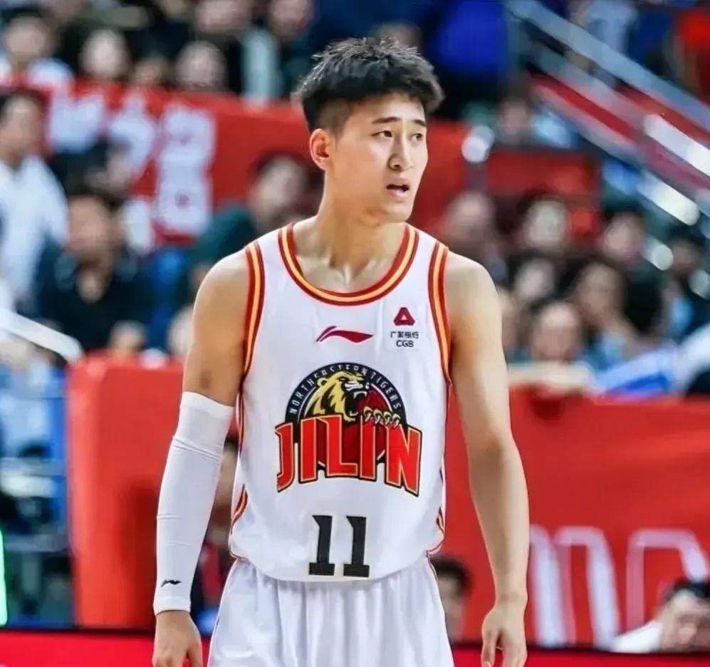 开云APP-吉林队外援状态低迷，球队战斗力大减