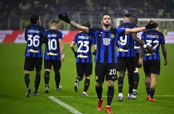 法国国家队憾负乌克兰队，小组赛压力增加的简单介绍