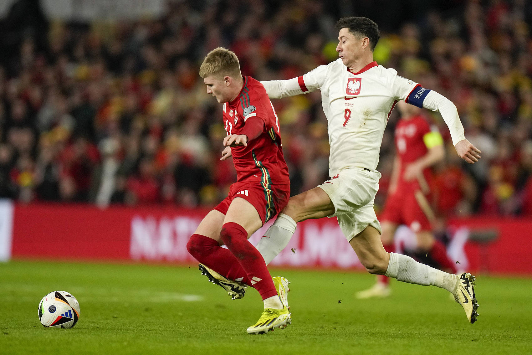 关于欧预赛西班牙将对阵波兰展开激战的信息 关于欧预赛西班牙将对阵波兰展开激战的信息