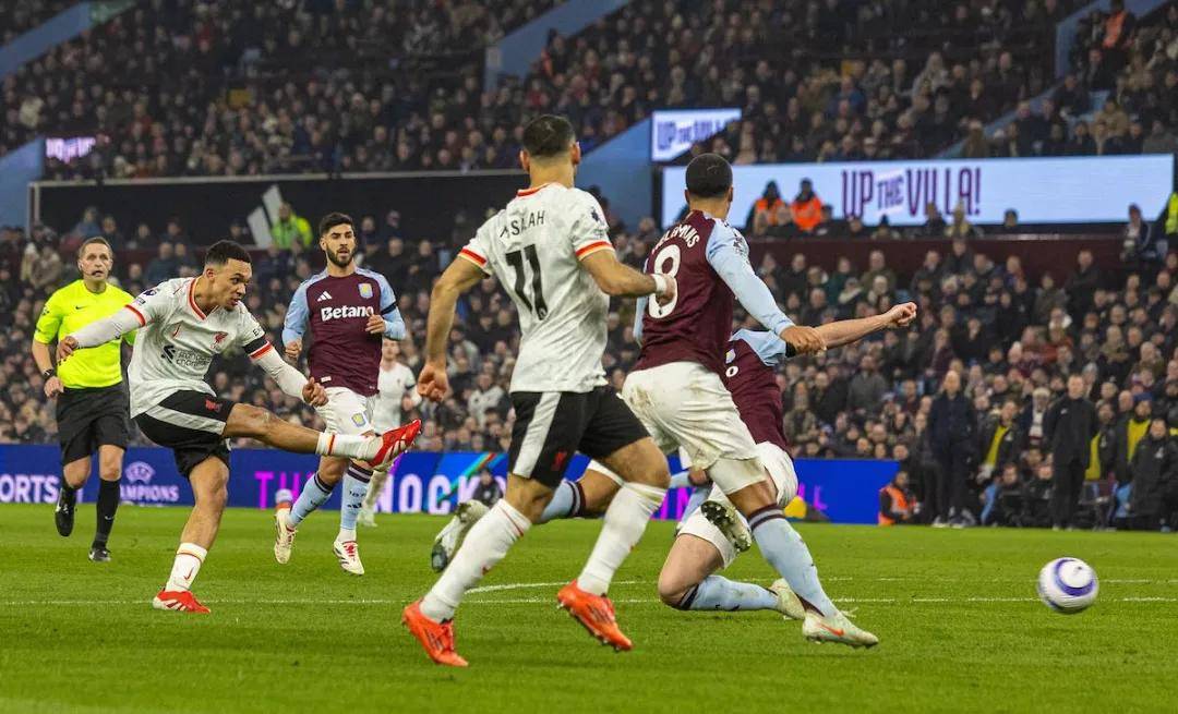 阿森纳主场平利物浦,英超竞争激烈加剧 阿森纳主场平利物浦,英超竞争激烈加剧