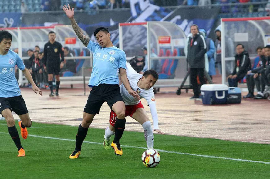开云体育登录-包含广州恒大主场不敌大连一方，遭遇两连败的词条