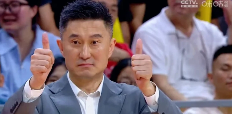 教练智慧战术，带领球队获得胜利