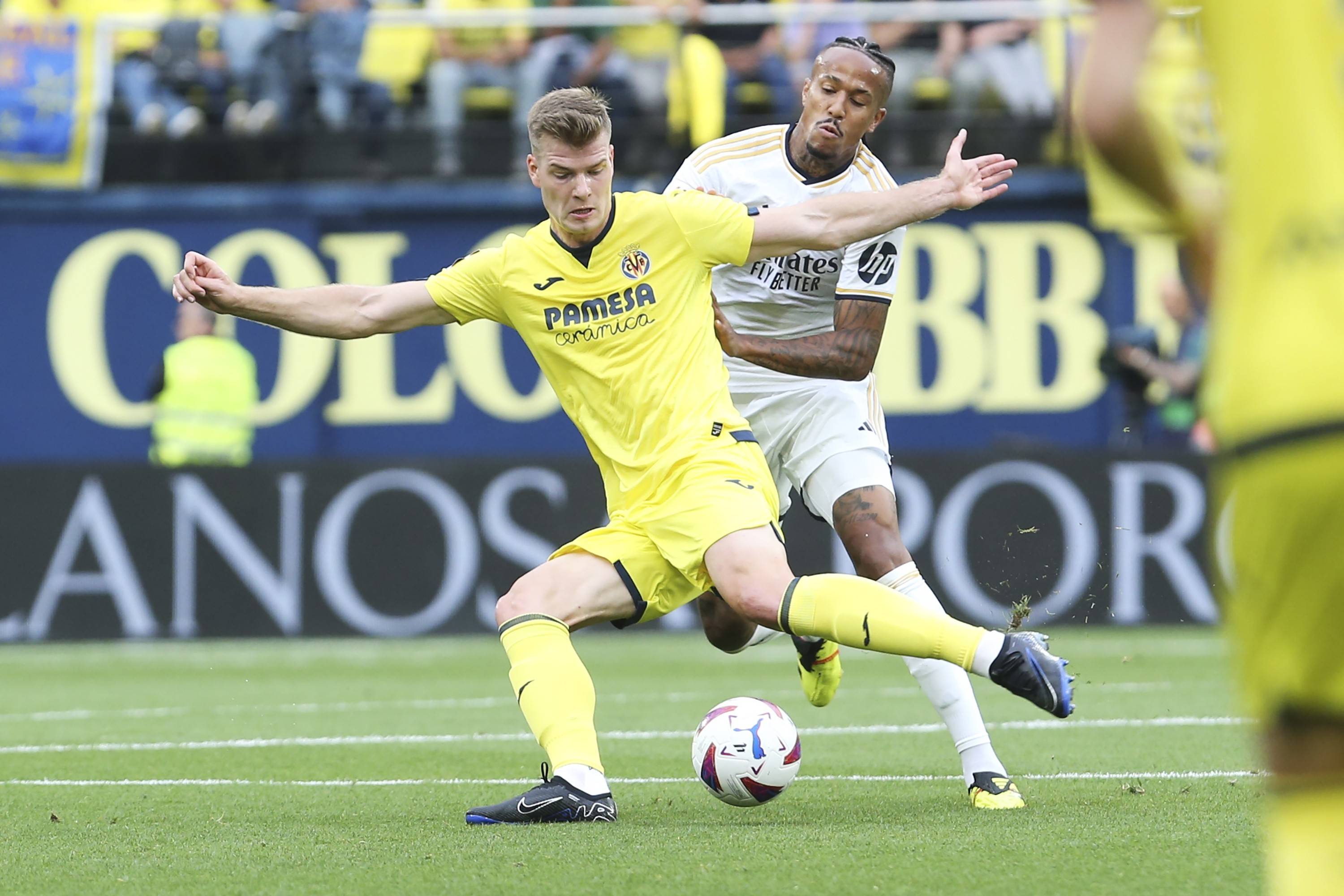 比利亚雷亚尔队艰难获胜,摆脱低谷 比利亚雷亚尔队艰难获胜,摆脱低谷