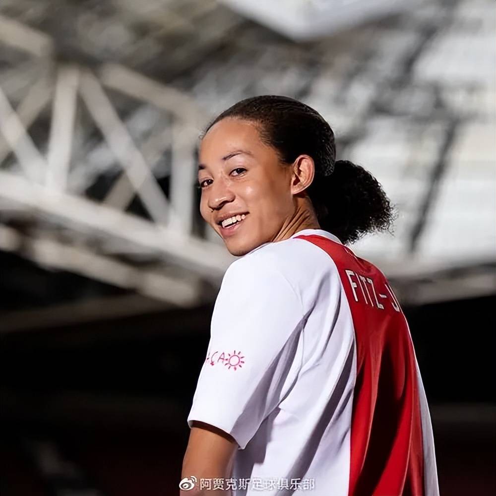 包含阿贾克斯乘风破浪,荷甲冠军实力备受关注的词条 包含阿贾克斯乘风破浪,荷甲冠军实力备受关注的词条