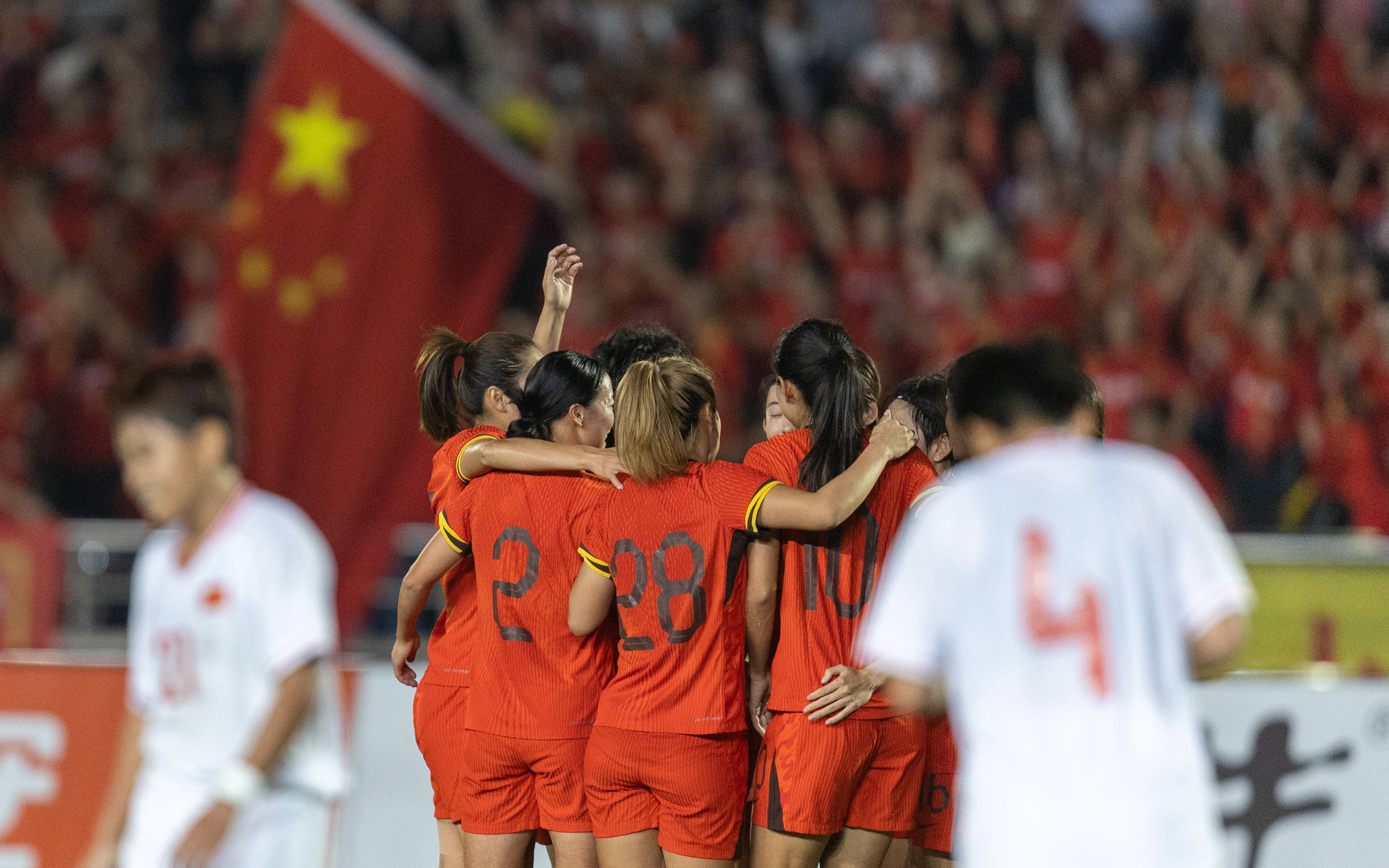 关于亚洲女足锦标赛中,中国队员以绝佳球技获奖的信息 关于亚洲女足锦标赛中,中国队员以绝佳球技获奖的信息