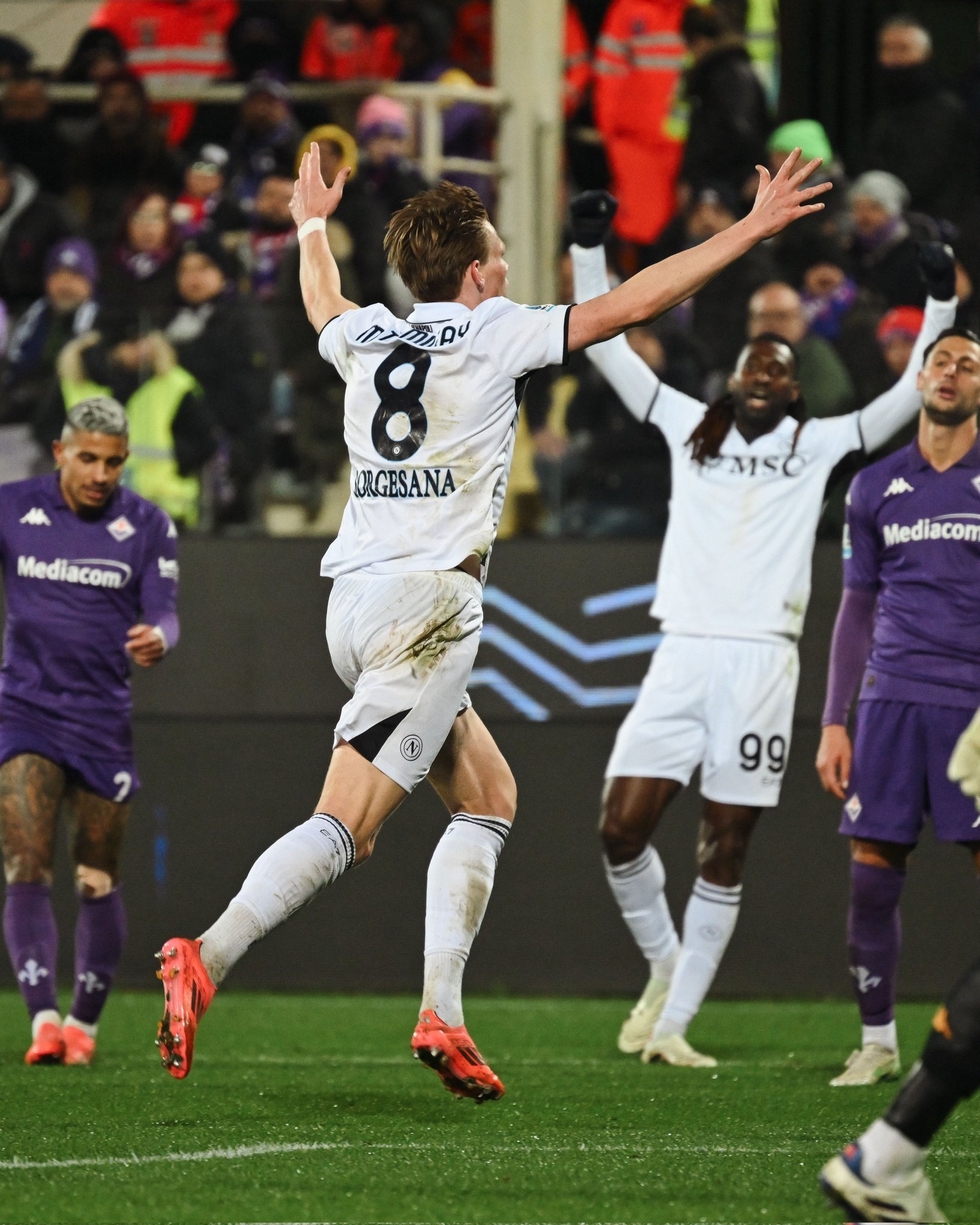 那不勒斯主场大胜,冠军梦想再次升华的简单介绍 那不勒斯主场大胜,冠军梦想再次升华的简单介绍