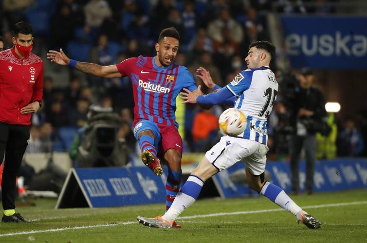 开云体育官方网站-比利亚雷亚尔客场击败对手，豪取三分