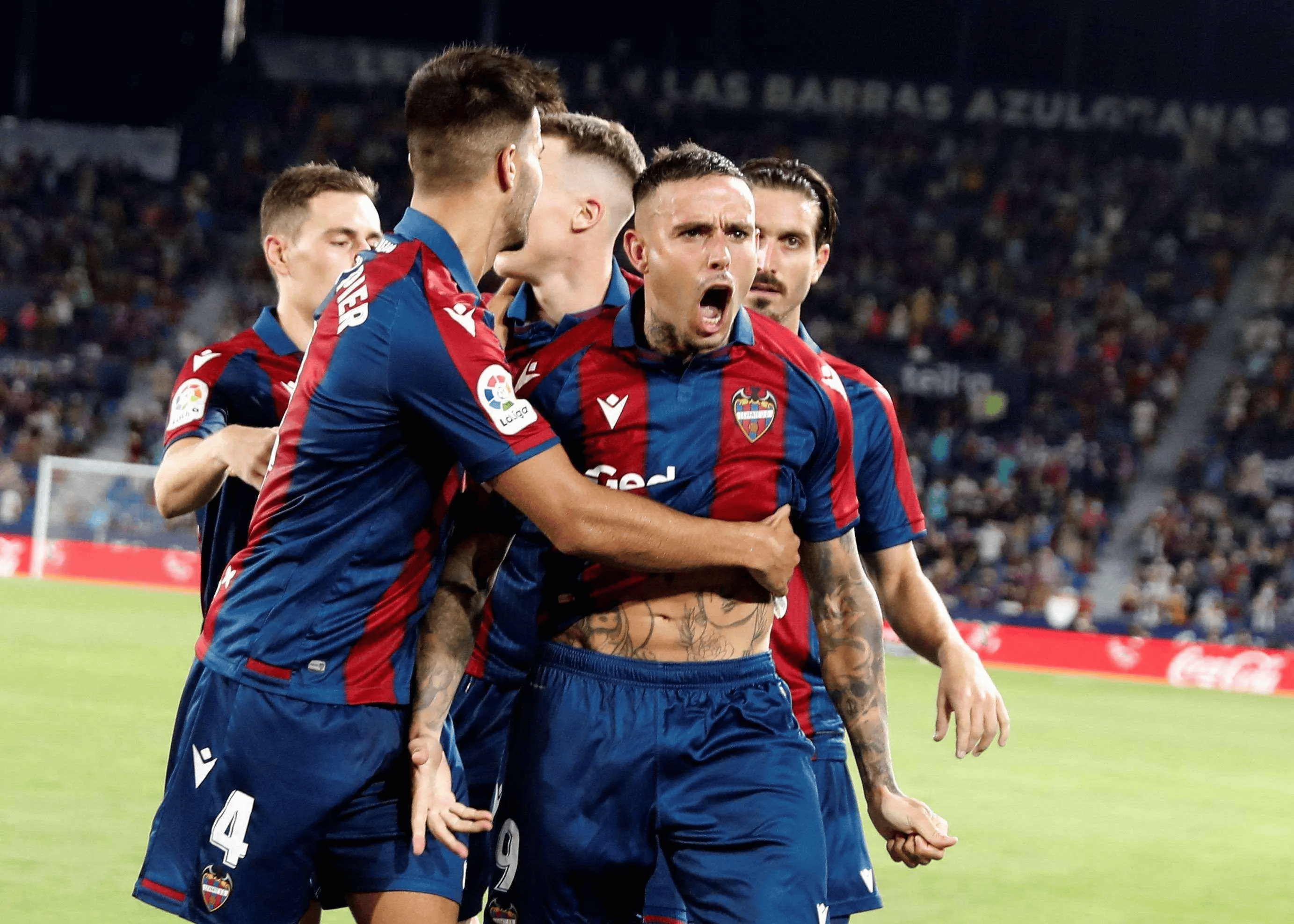 拜仁慕尼黑对阵曼联，胜负未卜的较量即将上演的简单介绍