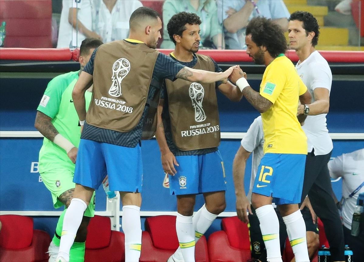 包含皇家马德里遭逆转,球迷沮丧无比的词条 包含皇家马德里遭逆转,球迷沮丧无比的词条