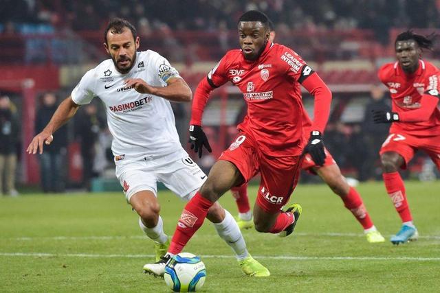 包含第戎客场击败蒙彼利埃,豪取三分的词条 包含第戎客场击败蒙彼利埃,豪取三分的词条