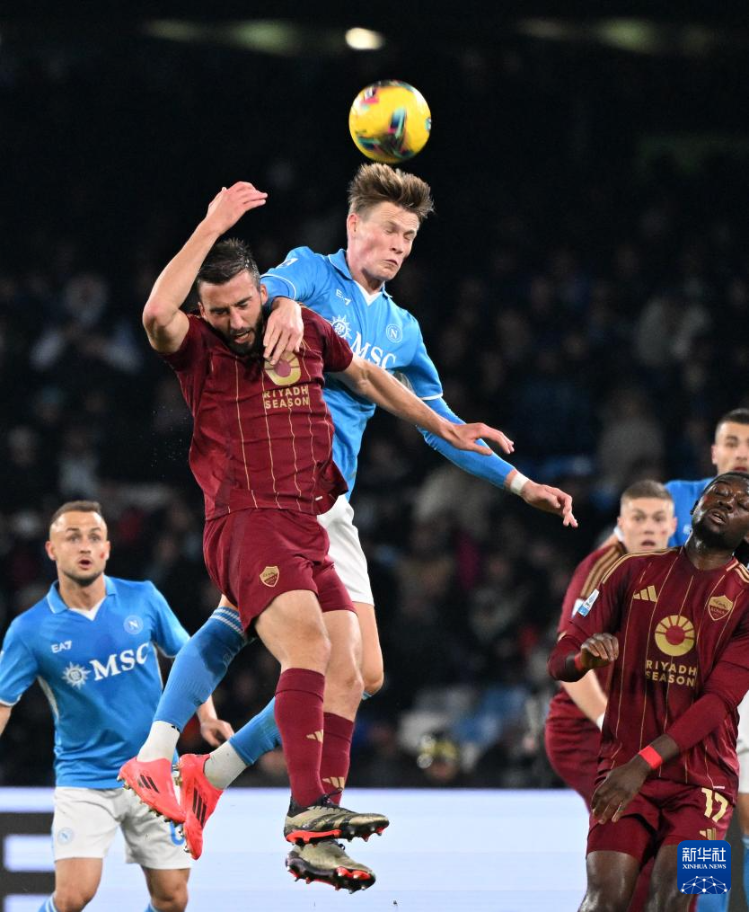 开云体育官网-关于那不勒斯队员训练备战下一场比赛的信息