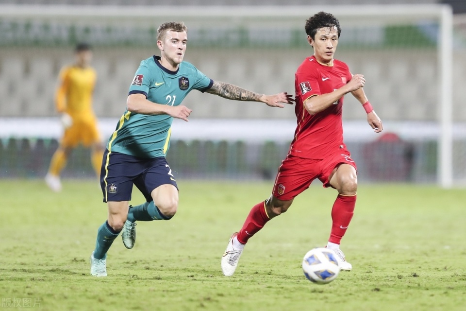 球队突然换帅,备战关键比赛,士气高昂 球队突然换帅,备战关键比赛,士气高昂