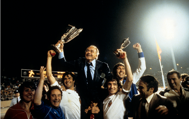 瓦伦西亚遭遇悲剧,欧冠赛季告终的简单介绍 瓦伦西亚遭遇悲剧,欧冠赛季告终的简单介绍