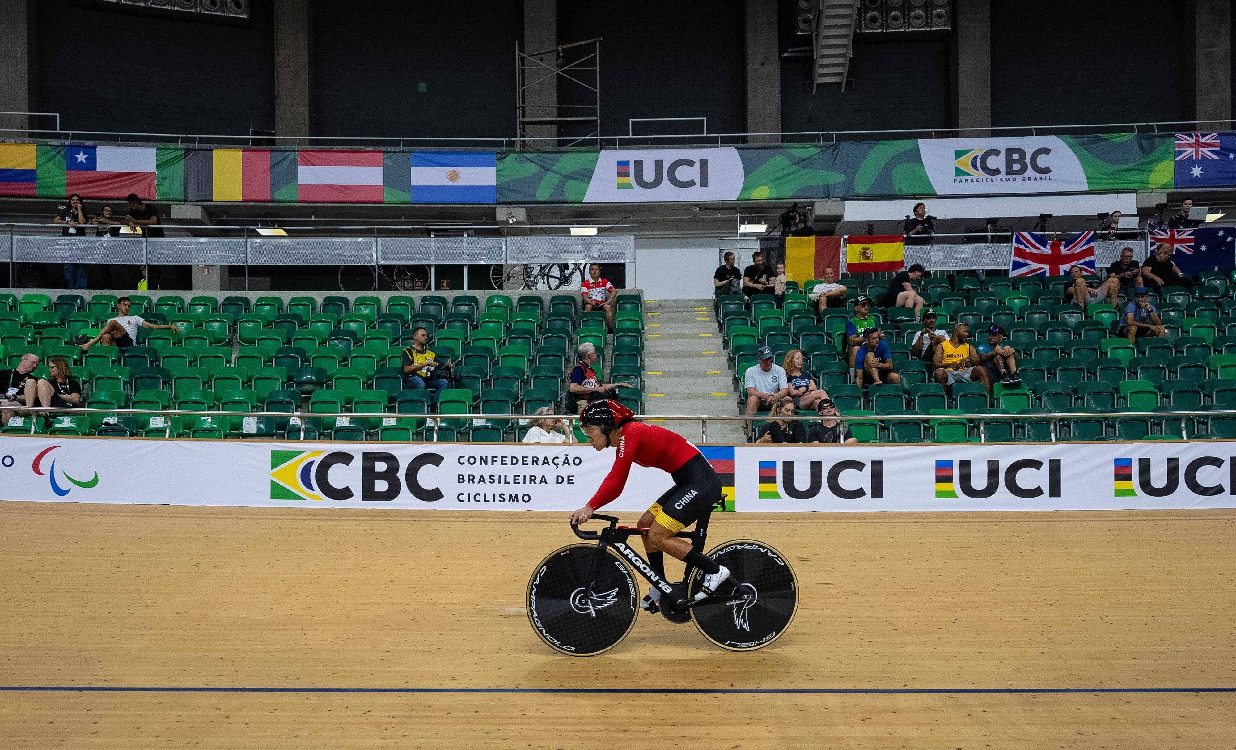 开云体育在线-荷兰自行车队表现亮眼，成功夺得冠军