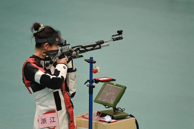 开云APP-新加坡选手在射击比赛中夺冠