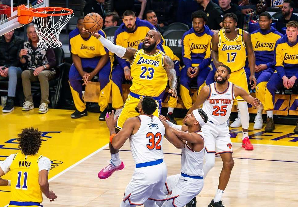 爵士横扫尼克斯,球队状况大好 爵士横扫尼克斯,球队状况大好