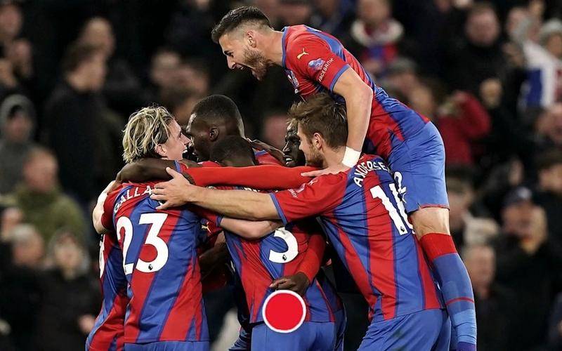 水晶宫主场击败富勒姆,取得胜利 水晶宫主场击败富勒姆,取得胜利