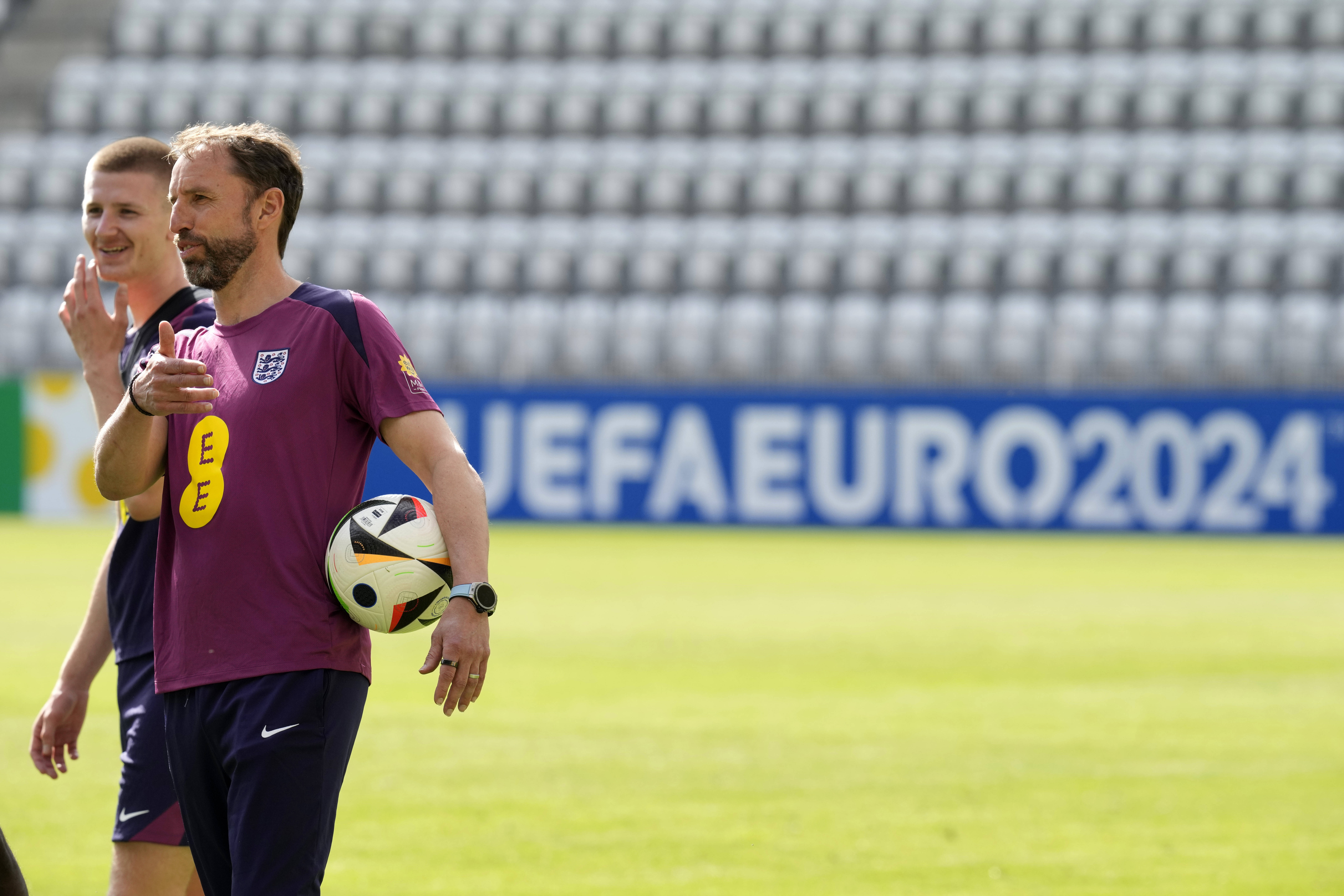 英格兰队勇夺重要胜利,晋级欧洲预选赛半决赛的简单介绍 英格兰队勇夺重要胜利,晋级欧洲预选赛半决赛的简单介绍