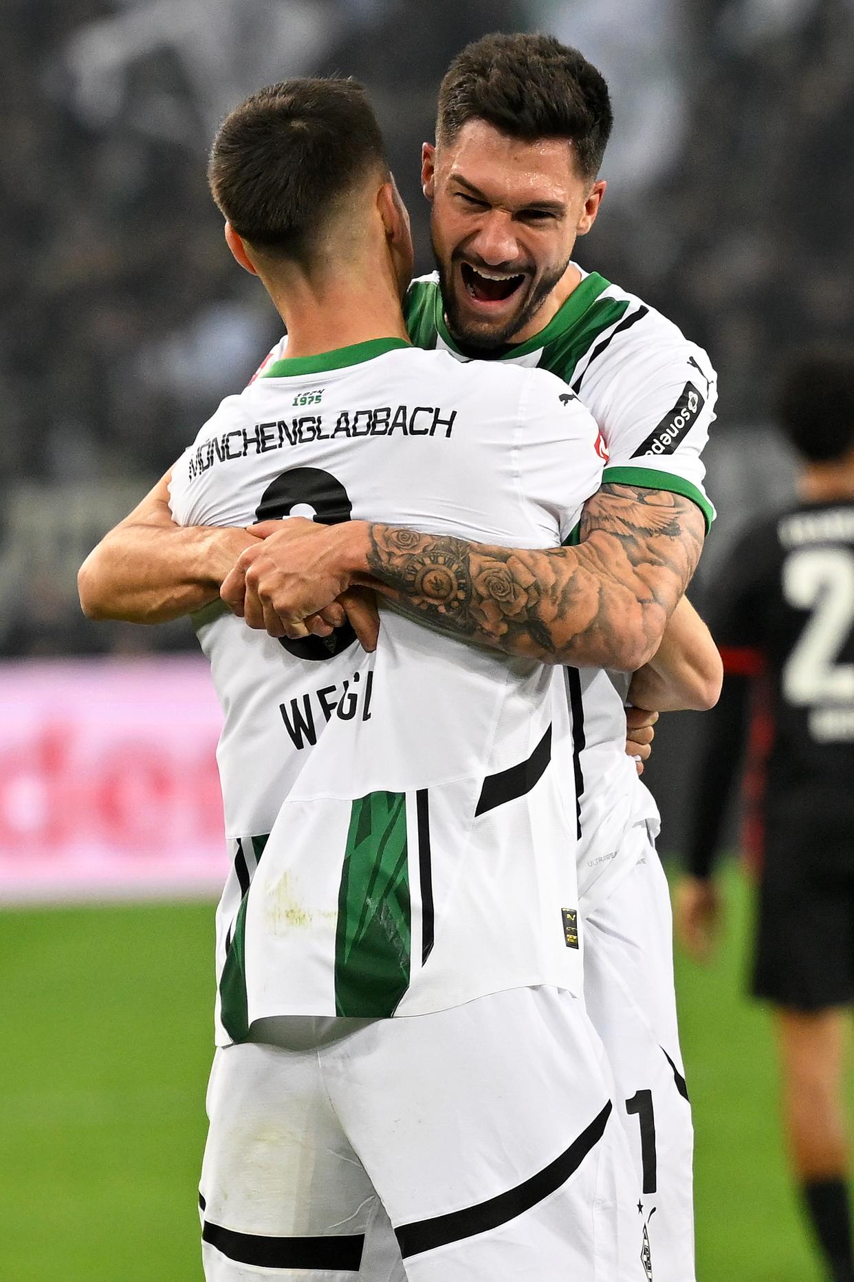 柏林联合击败门兴格拉德巴赫:德国足球实况报道 柏林联合击败门兴格拉德巴赫:德国足球实况报道