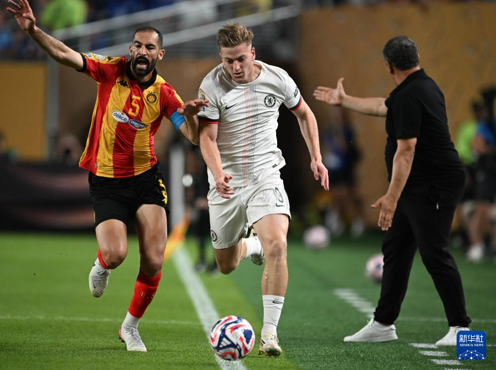 开云体育-包含突尼斯队在国际比赛中展现拼搏精神的词条