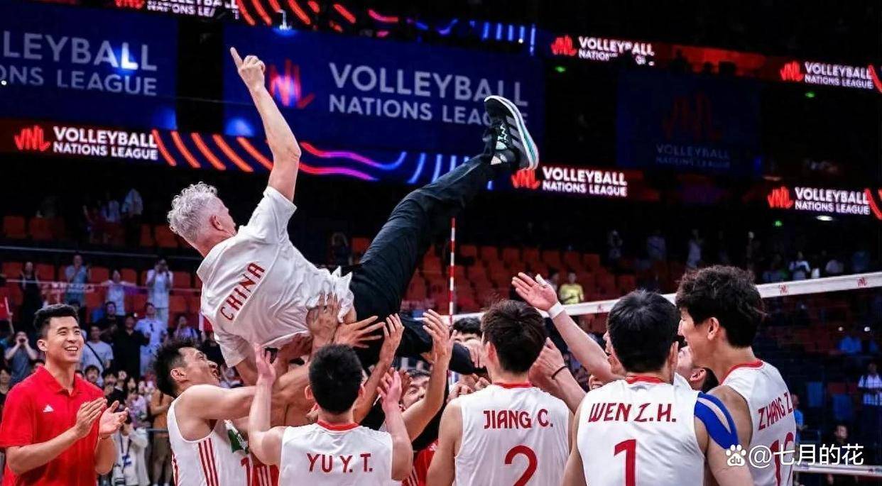 精彩比赛瞬间球员们的技战术令人印象深刻!的简单介绍 精彩比赛瞬间球员们的技战术令人印象深刻!的简单介绍