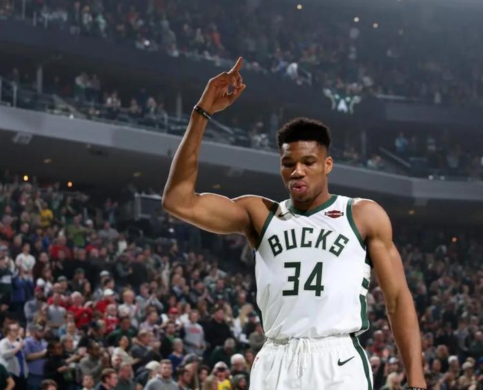 雄鹿客场大胜骑士,字母哥再次狂飙++刷新生涯纪录的简单介绍 雄鹿客场大胜骑士,字母哥再次狂飙++刷新生涯纪录的简单介绍