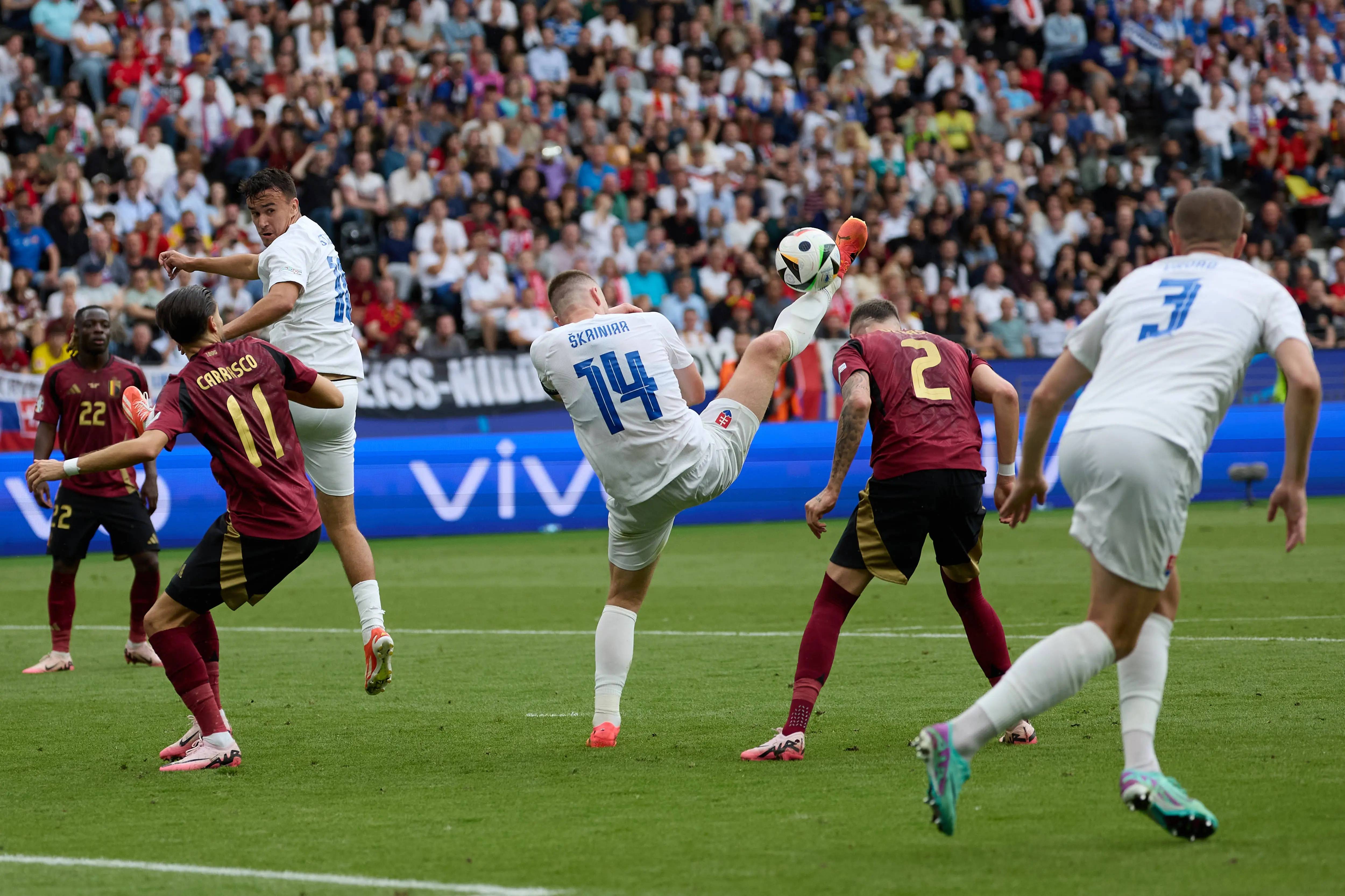 开云下载-比利时挑战瑞典，赛场上风云变幻