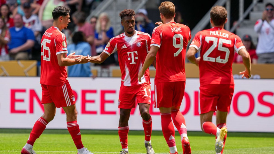 包含拜仁慕尼黑大胜摩纳哥，稳坐小组头名的词条