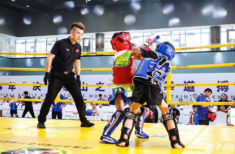 国际赛事激情开战，双方拼尽全力的简单介绍