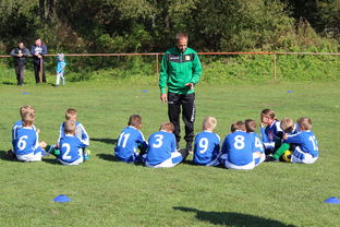 开云体育在线-阿尔希拉尔防线稳固，力拼恩菲尔德全力拿分