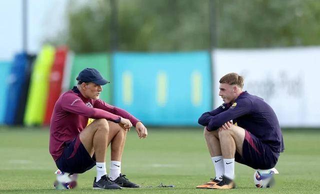 开云平台-法国险胜安道尔，欧预赛铁血决战渐入佳境的简单介绍