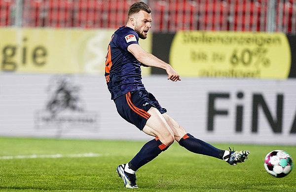 开云体育登录-汉堡队仍遇阻挠，岌岌可危