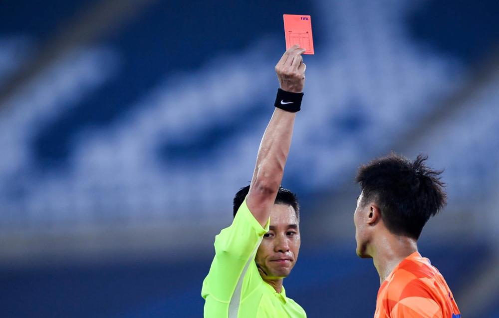 开云体育app-建业客场绝杀，豪取三分