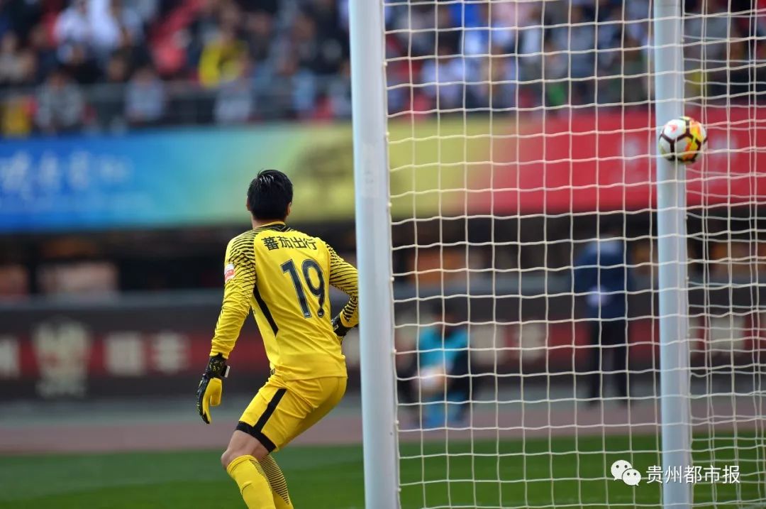 开云体育官网-包含天津泰达主场不敌河北华夏，遭遇两连败的词条