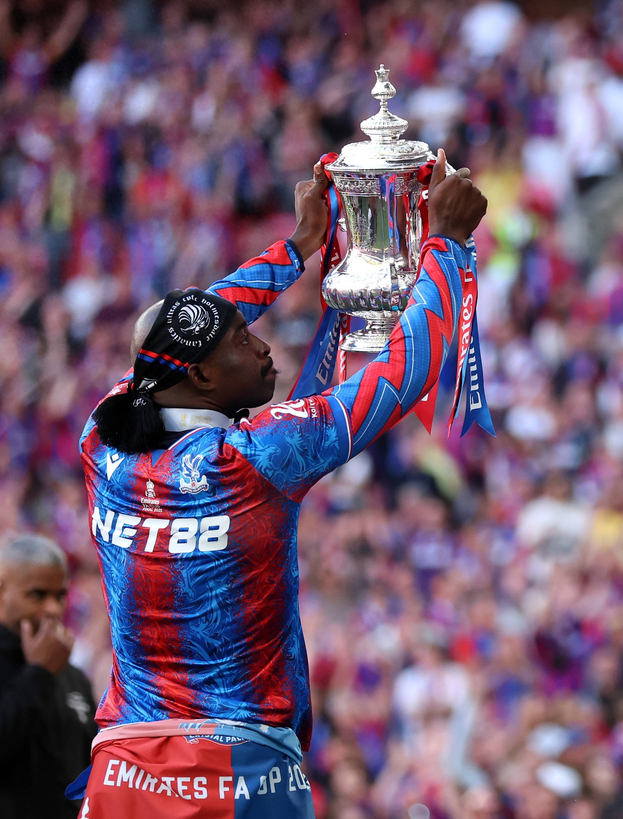 水晶宫主场大胜对手,展现出强大的气势和能力的简单介绍 水晶宫主场大胜对手,展现出强大的气势和能力的简单介绍