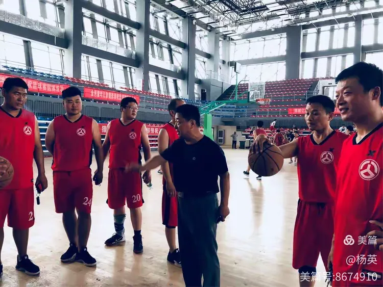 开云体育入口-云南队面对山西巨头，苦战拼抢无惧困境的简单介绍