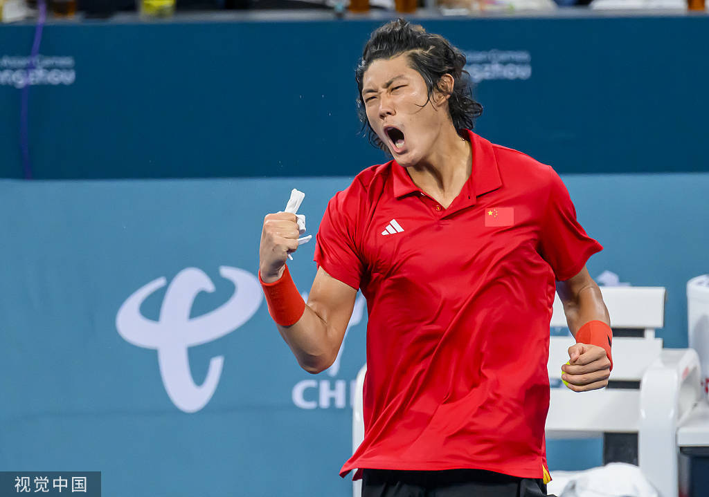 开云体育下载-包含球员个人突破难关，取得令人惊艳成绩的词条