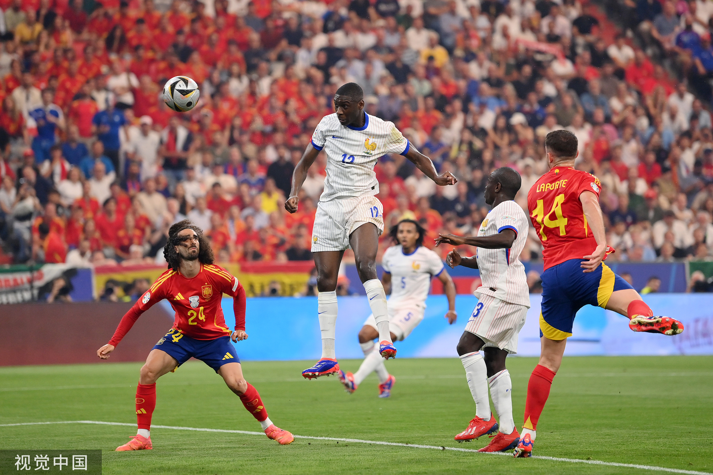 法国大胜德国,锁定欧洲杯出线资格 法国大胜德国,锁定欧洲杯出线资格