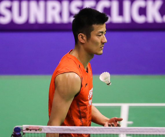 开云体育中国-丹麦羽毛球队鏖战韩国羽毛球队，陶菲克三分雨点燃全场